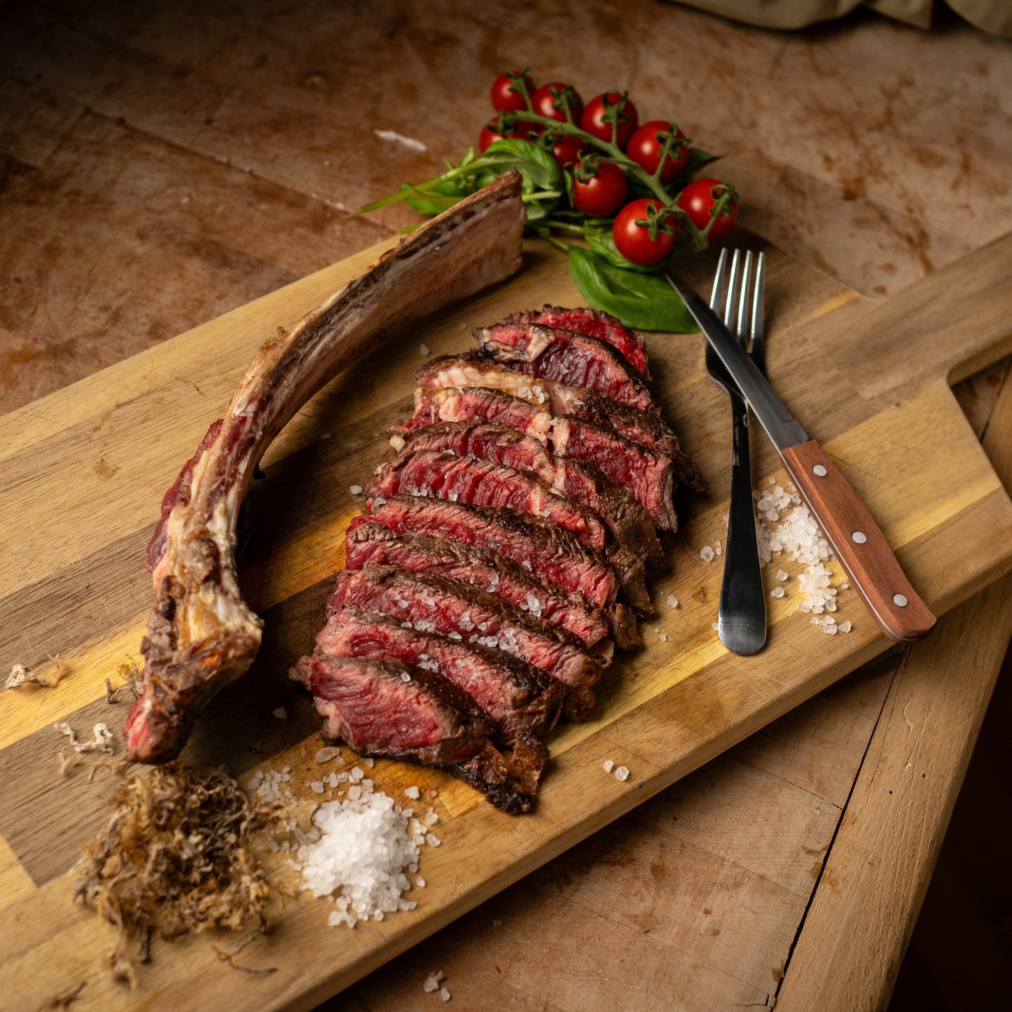 Salt Moss Dry Aged Tomahawk Steak 900g/31oz +